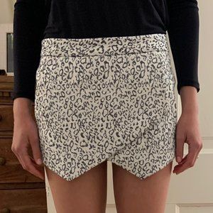 Leopard print skort
